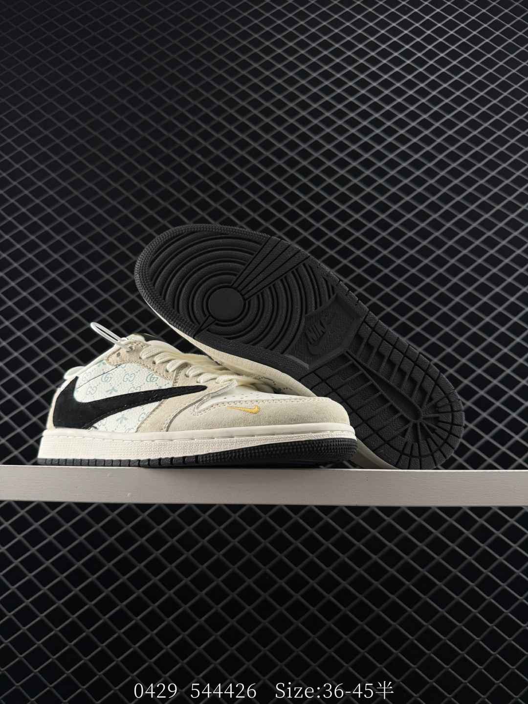 Travis Scott x Air Jordan 1 ” Reverse Mocha “